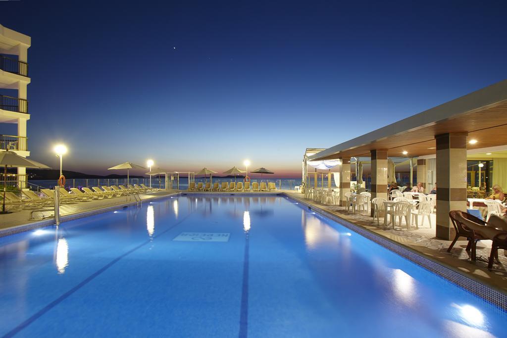 Aparthotel Nereida San Antonio  Luaran gambar